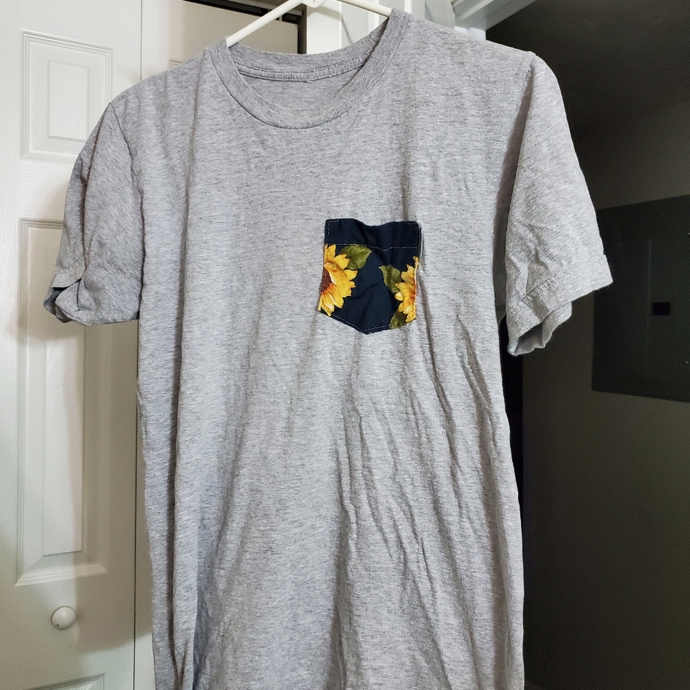 Serengetee Sunflower Tee